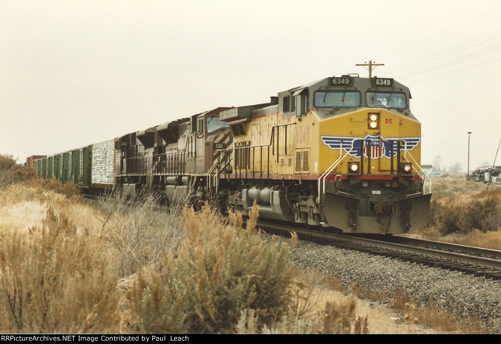 Eastbound manifest approaches meet